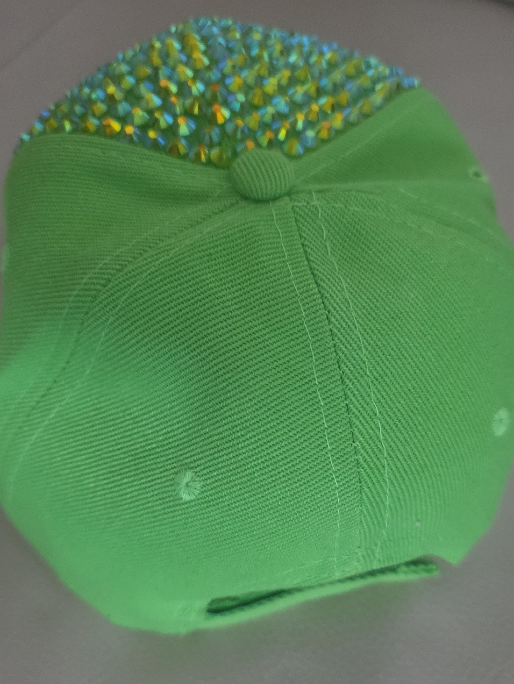Green Rhinestone Embellished Cap - Picture 2 of 4